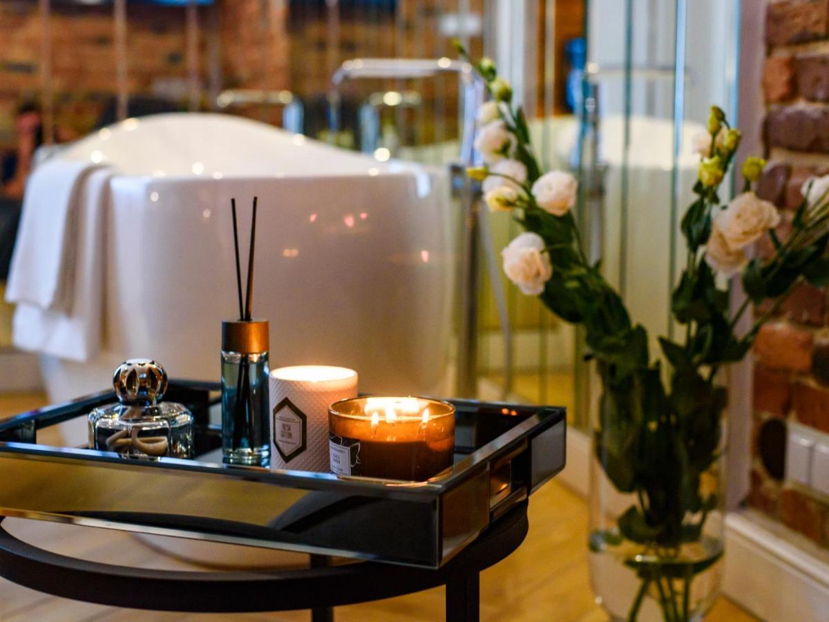 Fancy Apartment Nikiszowiec คาโตวีตเซ ภายนอก รูปภาพ