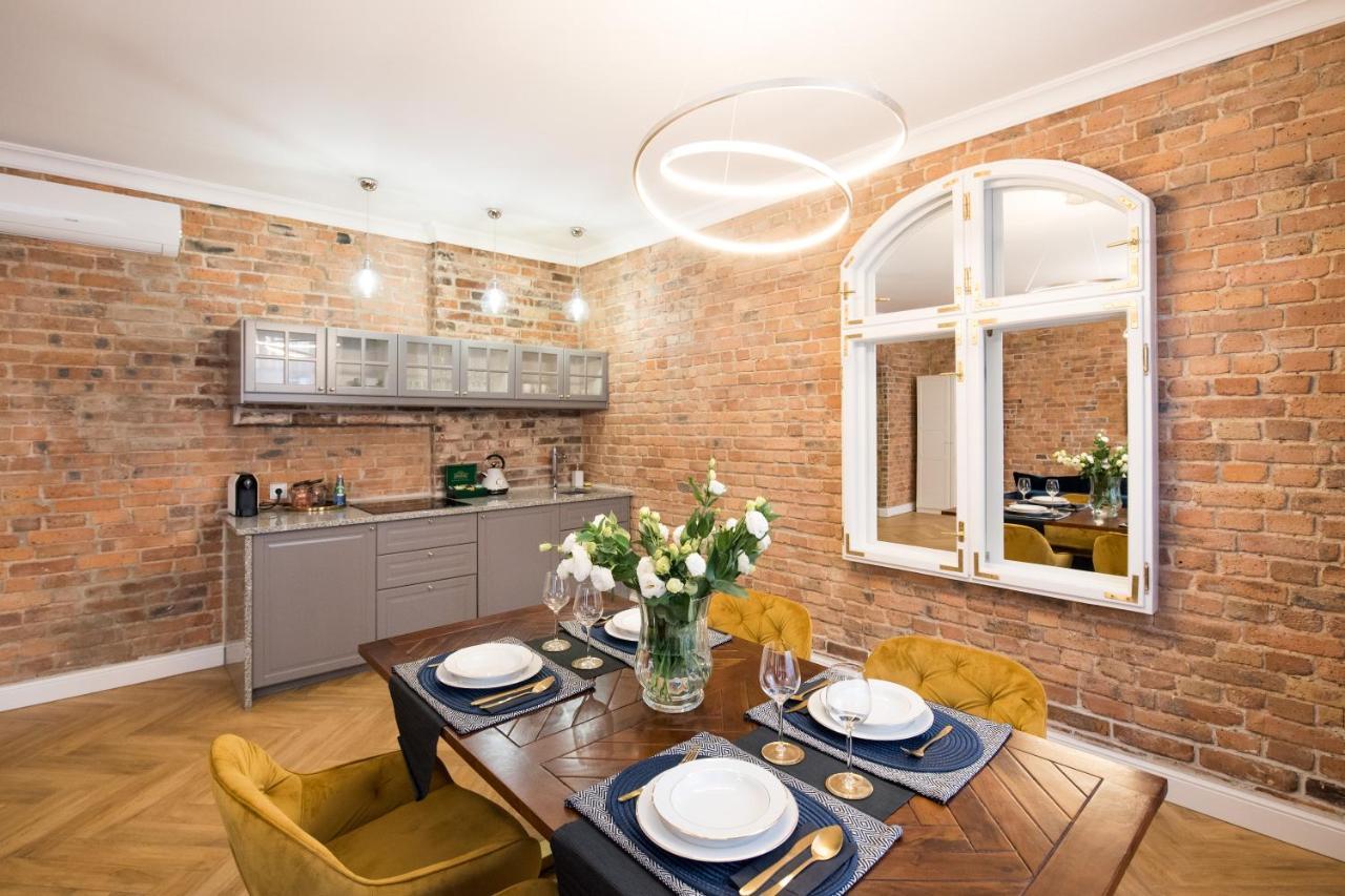 Fancy Apartment Nikiszowiec คาโตวีตเซ ภายนอก รูปภาพ