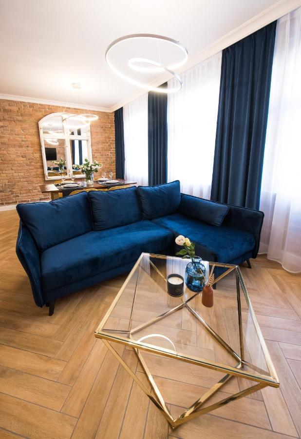 Fancy Apartment Nikiszowiec คาโตวีตเซ ภายนอก รูปภาพ
