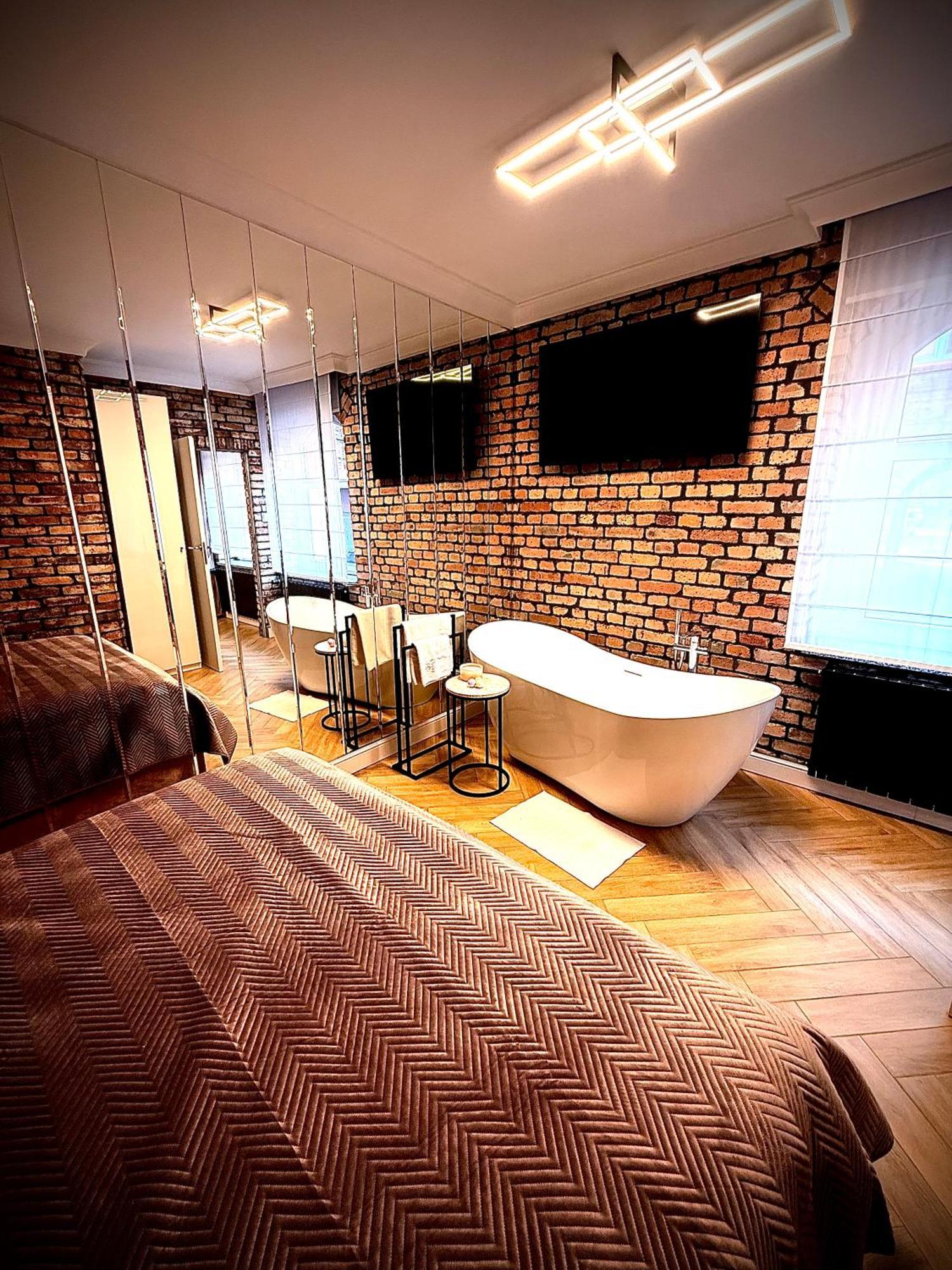 Fancy Apartment Nikiszowiec คาโตวีตเซ ภายนอก รูปภาพ